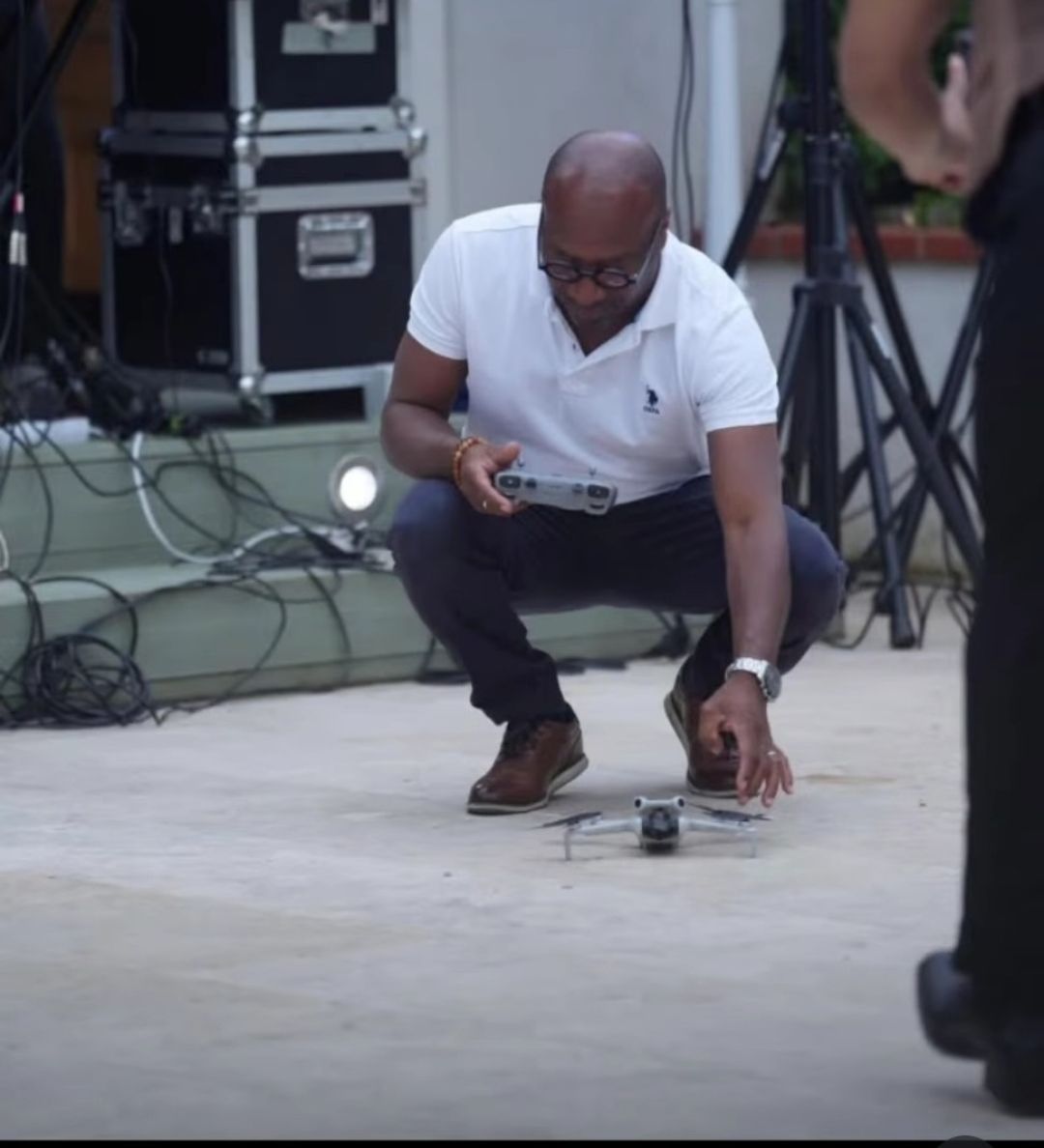 Préparation technique drone — Dino Production